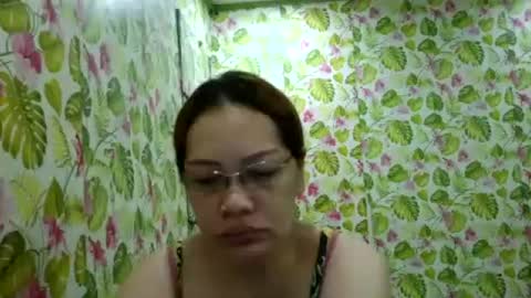 Snapshot of lovelyasiancutie chatting on June 21, 7:27 pm lovelyasiancutie online show from June 21, 7:27 pm