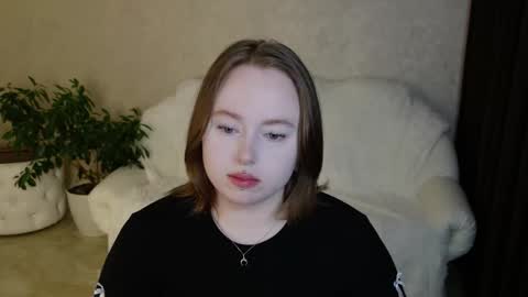 Snapshot of lovelybeatricee chatting on February 13, 11:12 pm Beatrice online show from February 13, 11:12 pm