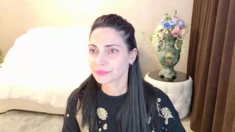 Snapshot of lovelybeatricee chatting on February 19, 10:55 am Beatrice online show from February 19, 10:55 am