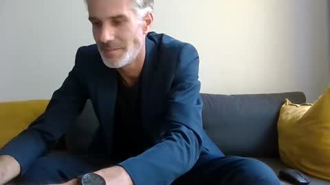 Max online show from September 11, 3:56 pm