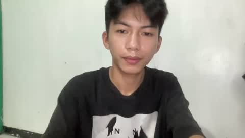 Snapshot of lovelyboy_jm chatting on June 13, 1:47 am lovelyboy_jm online show from June 13, 1:47 am