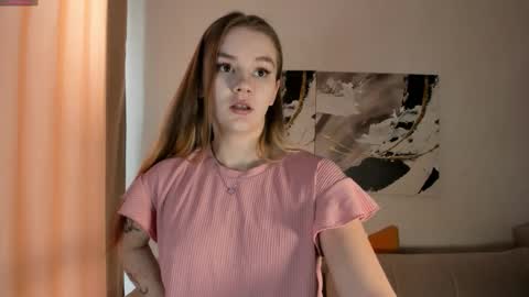 lovelygracee online show from October 13, 12:38 pm