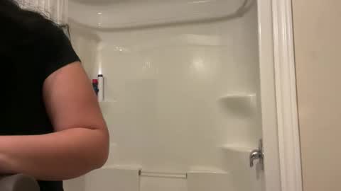 lovelykatiebabe online show from December 2, 5:30 pm