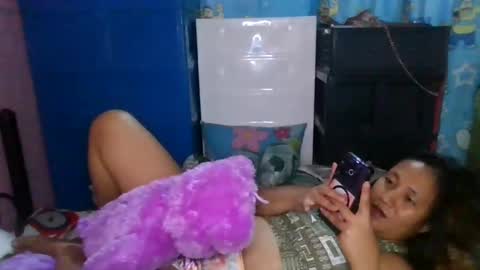 Snapshot of lovelyladylynxxx chatting on February 11, 9:42 am LocwlyLSYlYNXXX online show from February 11, 9:42 am