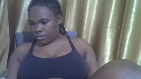 Snapshot of lovelymeli0 chatting on July 1, 10:28 am lovelymeli0 online show from July 1, 10:28 am