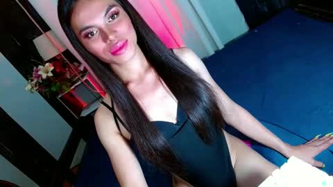 lovelymiss_shyna11 online show from January 21, 4:48 pm