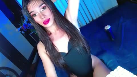 lovelymiss_shyna11 online show from February 12, 1:06 pm