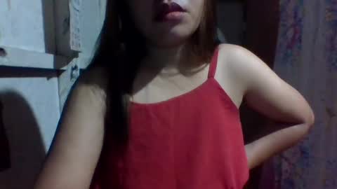 Snapshot of lovelymocha27 chatting on December 6, 8:29 pm lovelymocha27s online show from December 6, 8:29 pm