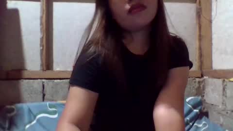 Snapshot of lovelymocha27 chatting on December 13, 10:19 am lovelymocha27s online show from December 13, 10:19 am