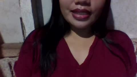 Snapshot of lovelymocha27 chatting on January 21, 6:34 pm lovelymocha27s online show from January 21, 6:34 pm