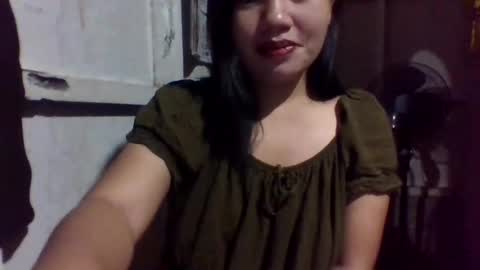 Snapshot of lovelymocha27 chatting on March 10, 6:12 pm lovelymocha27s online show from March 10, 6:12 pm