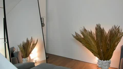 kim online show from February 3, 5:03 pm