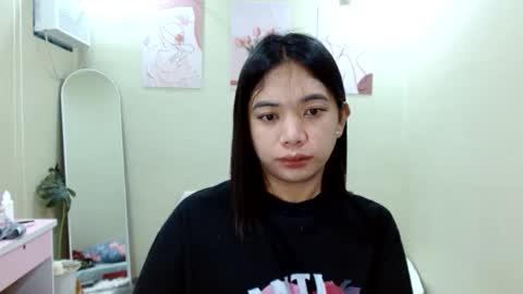 Snapshot of lovelypetitebigcock chatting on May 6, 4:45 pm lovelypetitebigcock online show from May 6, 4:45 pm