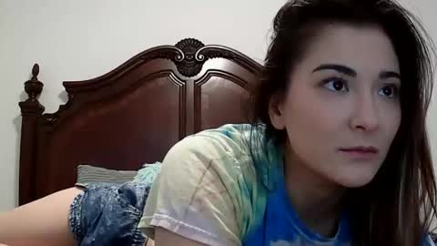 Queen Aria  online show from January 7, 8:11 pm