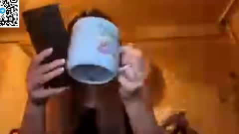 Snapshot of lovelysilk_63 chatting on March 28, 9:36 pm ELA online show from March 28, 9:36 pm