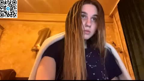 Snapshot of lovelysilk_63 chatting on April 7, 7:03 pm ELA online show from April 7, 7:03 pm