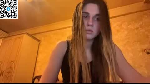 Snapshot of lovelysilk_63 chatting on April 21, 6:34 pm ELA online show from April 21, 6:34 pm