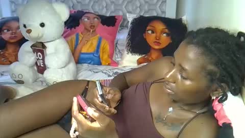 Snapshot of lovelytin chatting on February 24, 10:13 am lovelytin online show from February 24, 10:13 am