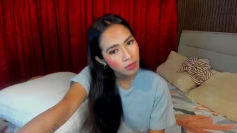 pauleen online show from February 15, 5:09 am