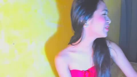 Snapshot of lovemarie19x chatting on March 22, 1:20 am pauleen online show from March 22, 1:20 am