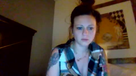 Snapshot of lovemenot262689 chatting on May 23, 10:03 pm lovemenot262689 online show from May 23, 10:03 pm