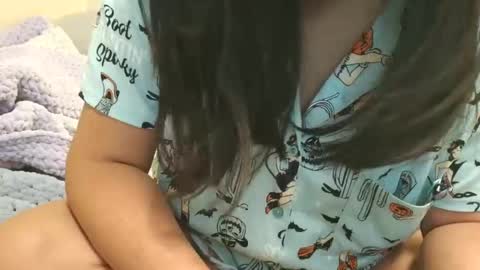 loveoha8 online show from December 22, 8:11 am