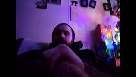 Snapshot of lovepussy1998xb chatting on December 10, 10:05 pm Lovepussy1998xb online show from December 10, 10:05 pm