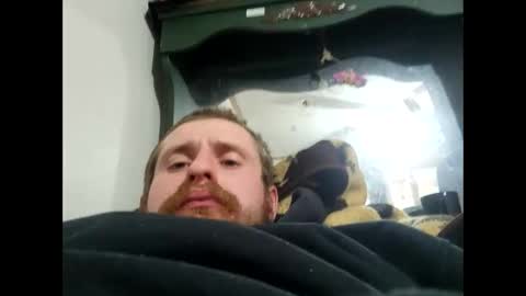 Snapshot of lovepussy1998xb chatting on December 31, 12:21 am Lovepussy1998xb online show from December 31, 12:21 am