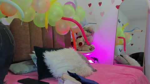 L O V E  online show from March 3, 11:55 am