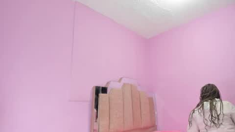 L O V E  online show from September 11, 11:32 am