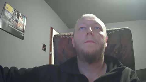 Snapshot of lover582553 chatting on December 27, 10:45 am lover582553 online show from December 27, 10:45 am