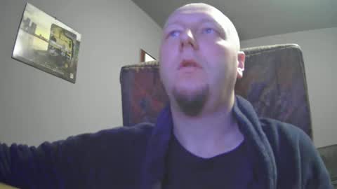 Snapshot of lover582553 chatting on February 9, 6:01 am lover582553 online show from February 9, 6:01 am