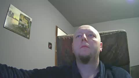 Snapshot of lover582553 chatting on February 10, 2:37 pm lover582553 online show from February 10, 2:37 pm