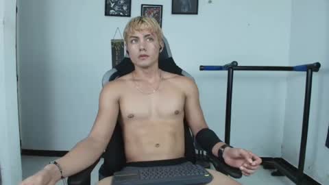 kevin online show from May 23, 1:55 am