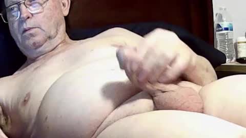 loverboy5820 online show from November 10, 5:34 pm