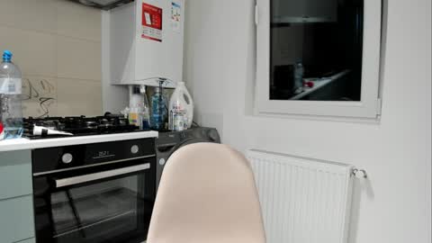 Snapshot of lovermike_ chatting on December 7, 2:20 am Mike online show from December 7, 2:20 am