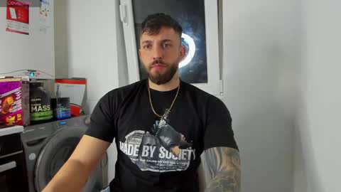 Snapshot of lovermike_ chatting on April 20, 7:37 pm Mike online show from April 20, 7:37 pm