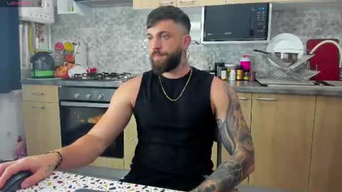 Snapshot of lovermike_ chatting on June 20, 7:05 pm Mike online show from June 20, 7:05 pm
