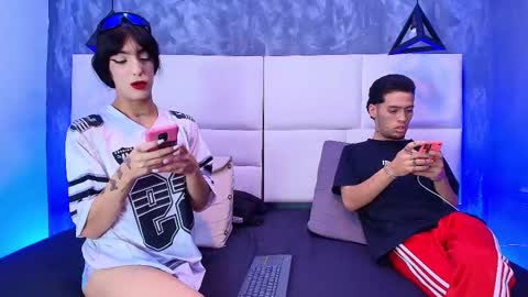 sofia and bryan online show from December 13, 10:59 pm