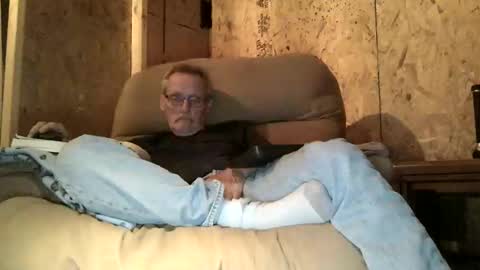 Snapshot of lovesex6565 chatting on November 3, 12:35 am just here to have fun and cum online show from November 3, 12:35 am