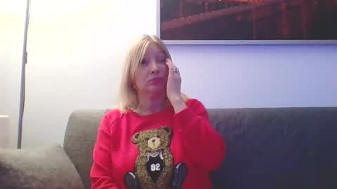 Marlyn online show from December 5, 11:07 pm