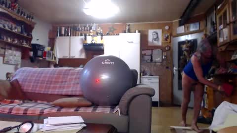 aaron online show from November 19, 11:43 am