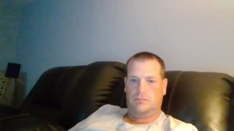 Snapshot of lovetocum37 chatting on September 15, 1:38 am lovetocum37 online show from September 15, 1:38 am