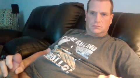 Snapshot of lovetocum37 chatting on October 29, 3:47 pm lovetocum37 online show from October 29, 3:47 pm