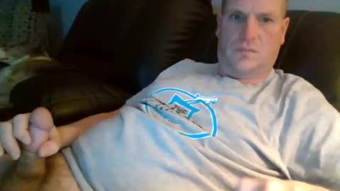 lovetocum37 online show from February 12, 5:02 am