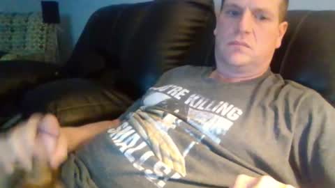 Snapshot of lovetocum37 chatting on March 19, 1:09 am lovetocum37 online show from March 19, 1:09 am