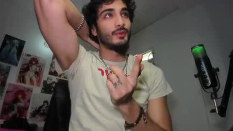 lovexjuxn77 online show from December 5, 4:14 pm