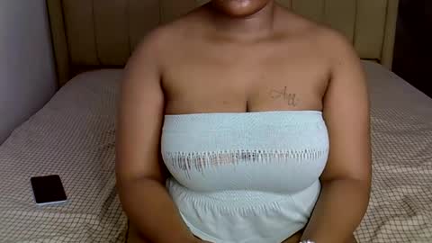 loveydivah online show from November 5, 8:36 am