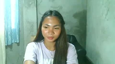 Snapshot of loving_rhean chatting on March 11, 5:27 am loving_rhean online show from March 11, 5:27 am