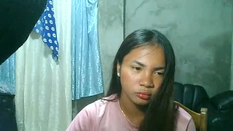 Snapshot of loving_rhean chatting on March 12, 8:10 pm loving_rhean online show from March 12, 8:10 pm